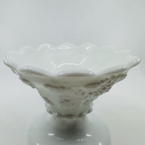 Westmoreland Paneled Grape Milk Glass 5" Epergne Base Piece Code - EPEB5 Antique - Picture 9 of 9